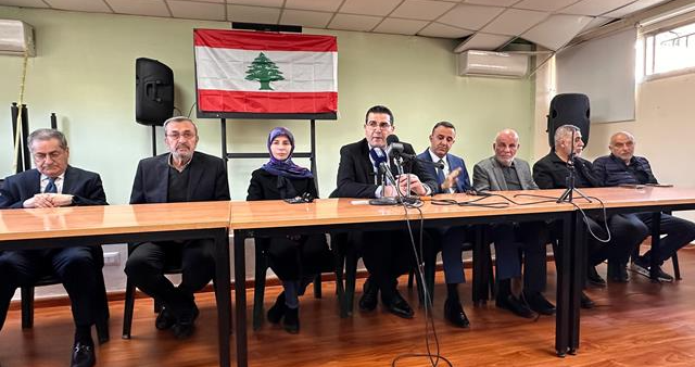 وزير الزراعة يطلق توزيع بطاقة المزارع في محافظة الجنوب