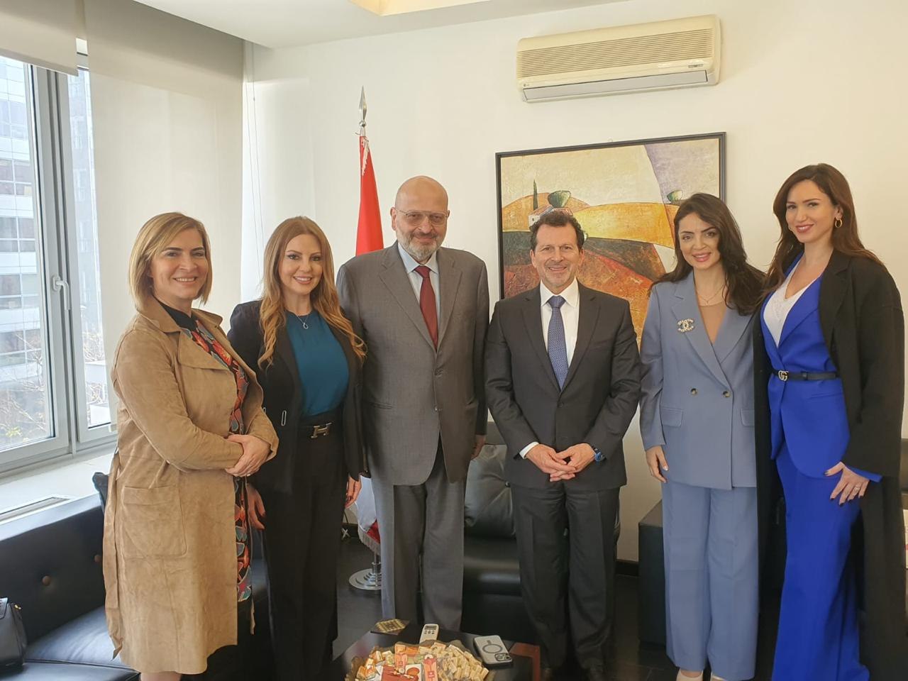 استثمار قدرات القطاع الخاص في التكنولوجيا محور لقاءات شحادة في الوزارة