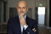 ريكاردو كرم يخسر أمواله في المصارف