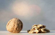 كمية محددة من الجوز يوميا تقي من السكري