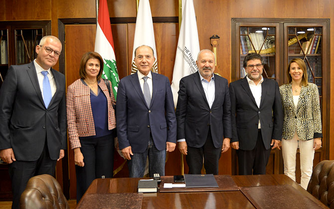 اجتماع عمل في غرفة طرابلس تحضيرا  لإقامة مؤتمر ومعرض الفرص الإستثمارية
