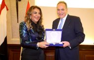 تكريم الوفد المصري المشارك في ملتقى الأعمال: أمل بتجاوز التبادل التجاري مليار دولار