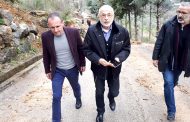 شهيب تفقد طريق مزرعة  الضهر عاليه بعد تضرره من العاصفة