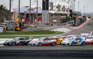 الفيصل الزُبير يظفر بلقبه الثاني في كأس تحدّي بورشه «جي تي 3»