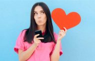 صاحبات هذه الأبراج يجمعنَ العشّاق وينسينَ أنفسهنّ!