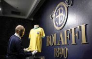 بيع‭ ‬قميص‭ ‬لأسطورة‭ ‬كرة‭ ‬القدم‭ ‬بيليه بـ30‭ ‬ألف‭ ‬يورو‭ ‬في‭ ‬مزاد