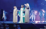 الشرقي يفتتح مهرجان الفجيرة الدولي للفنون في دورته الـ 3 .. وحسين الجسمي ينقذ أحلام من السقوط على المسرح
