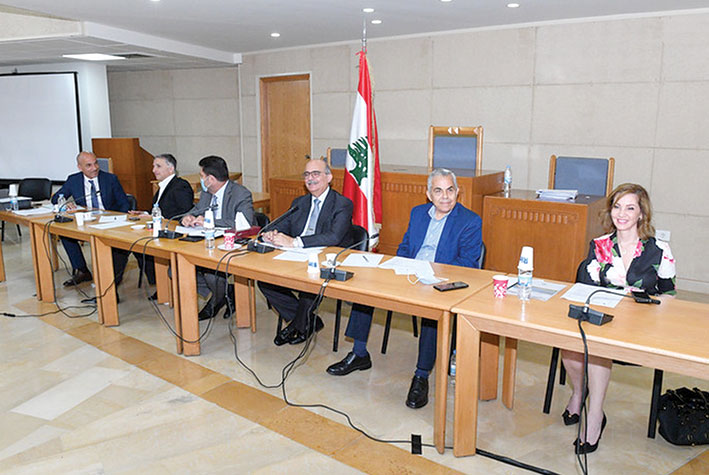 لجنة الأشغال والطاقة أوصت بالتفاوض مع الكويت والجزائر لتوفير المازوت والبنزين