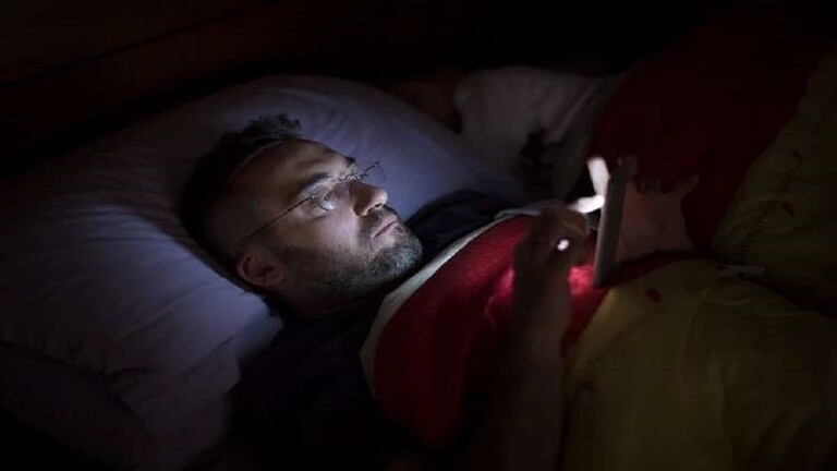 اكتشاف ارتباط بين سوء جودة الحيوانات المنوية واستخدام الأجهزة الإلكترونية في الليل