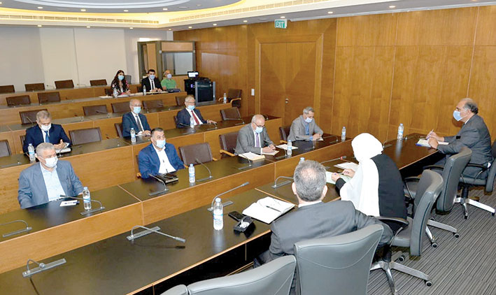 فرعية اللجان أقرت اقتراح الدولار الطالبي  معدلاً