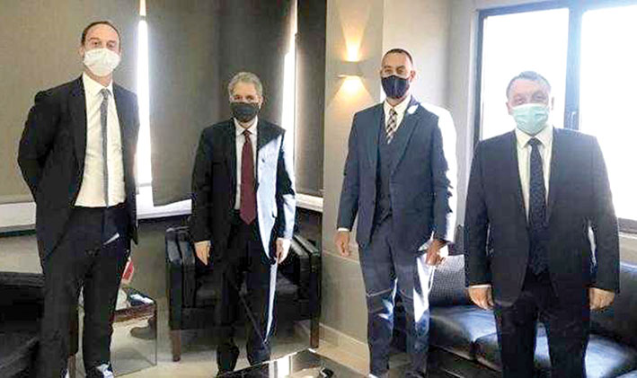 وزني التقى فريق عمل شركة التدقيق الجنائي