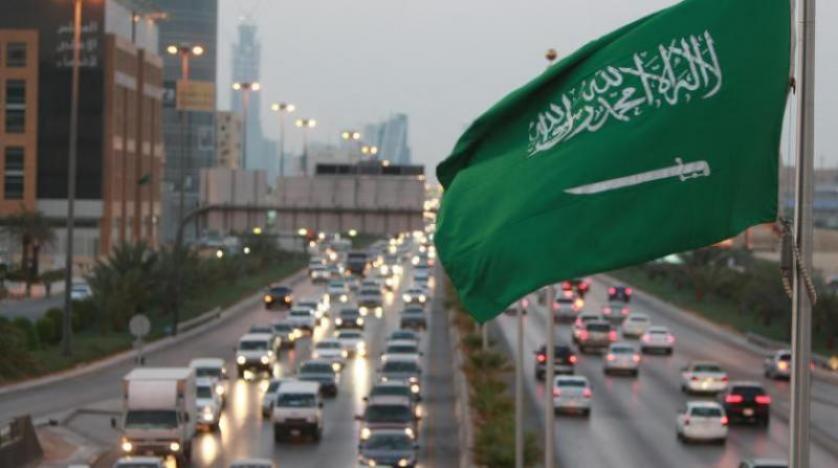 السعودية تمدّد الخفض الطوعي لإنتاجها النفطي حتى نهاية العام