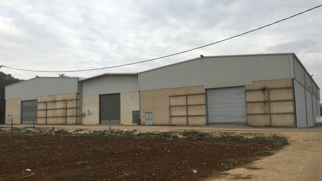 افرام وضع مستودعات مصلحة الابحاث العلمية بتصرف الدولة لتخزين القمح والطحين