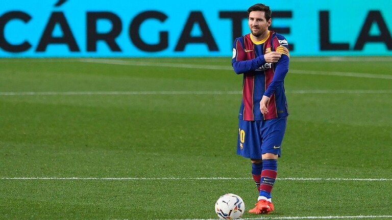 هل يمدد ميسي عقده مع برشلونة ؟
