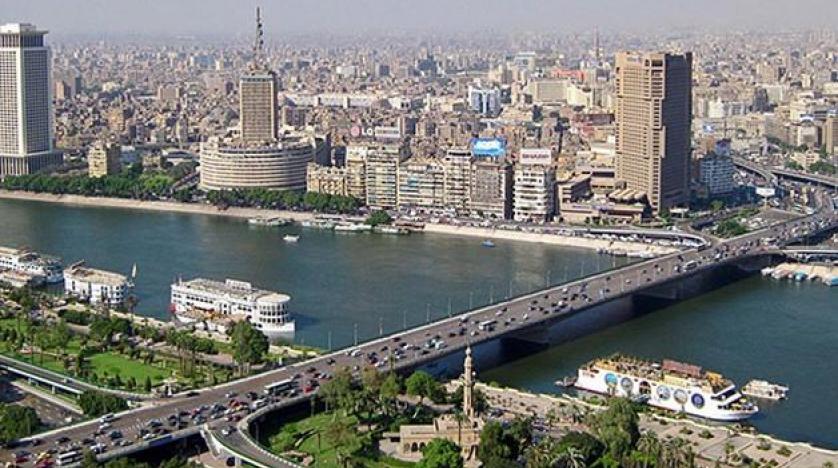 مصر: قروض ومنح بمليارات الدولارات  لتوفير السلع الأساسية