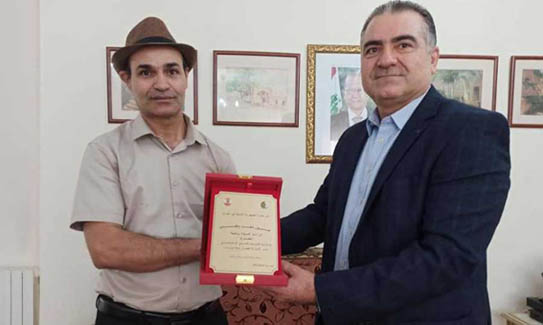 سفير لبنان في الجزائر كرم المخرج فؤاد روايسية