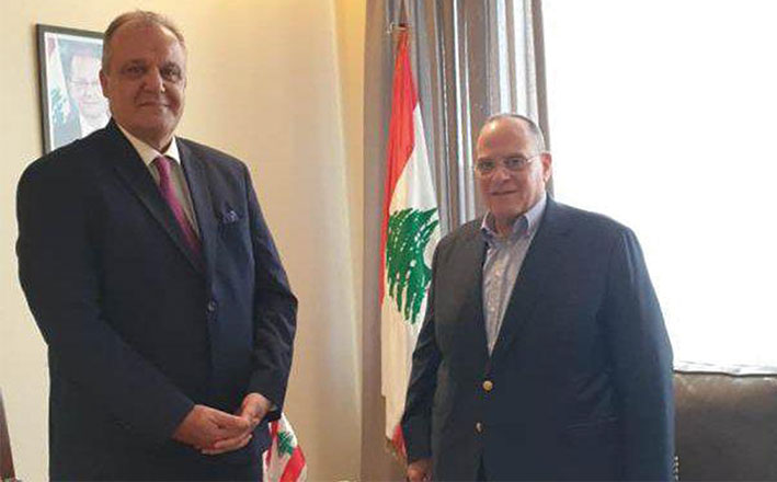 الوزير جورج بوشكيان يُشيد بالمنتج صادق الصباح