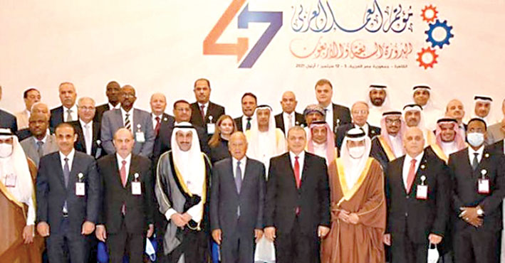 لبنان يتمثّل في لجان عدّة  بمؤتمر العمل العربي في القاهرة