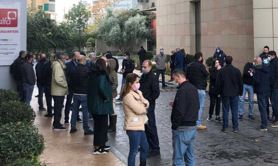 موظفو تاتش وألفا يحتجّون على تصريحات القرم ويطالبون بالاعتذار