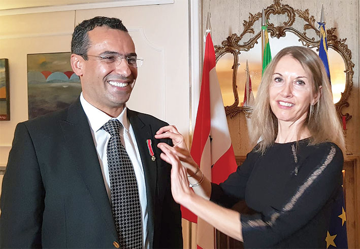 بومباردييري قلّدت نزار هاني وسام نجمة إيطاليا برتبة فارس