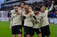 ليفربول يجتاح بالاس ويقلص الفارق مع مان سيتي