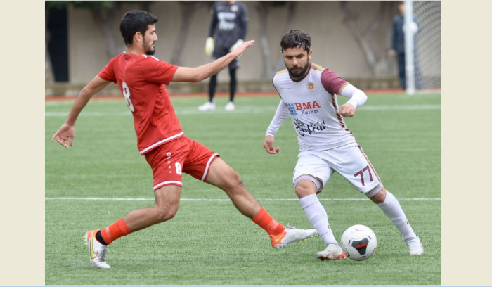 فوز النجمة على الاخاء الاهلي عالية بثلاثية لمحمود سبليني