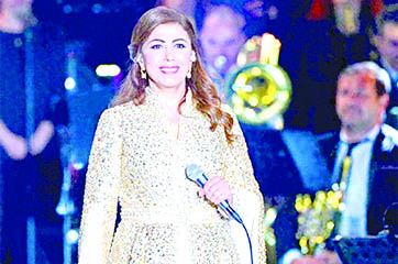 ماجدة الرومي تُمنح وسام الصليب الذهبي للبطريركية اللاتينية