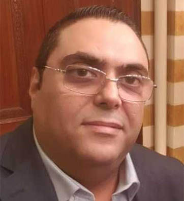 صقر يتحسّر على ما آلت إليه أوضاع العمال
