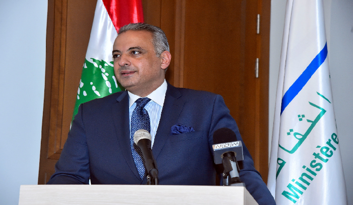 المرتضى من غرفين الجبيلية: النحاتة رندا نعمة مبدعة طوعت الصخر
