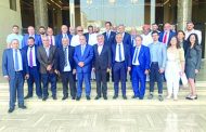 الوفد الصناعي اللبناني التقى في عمان وزير التجارة وجال على مدينة سمائل