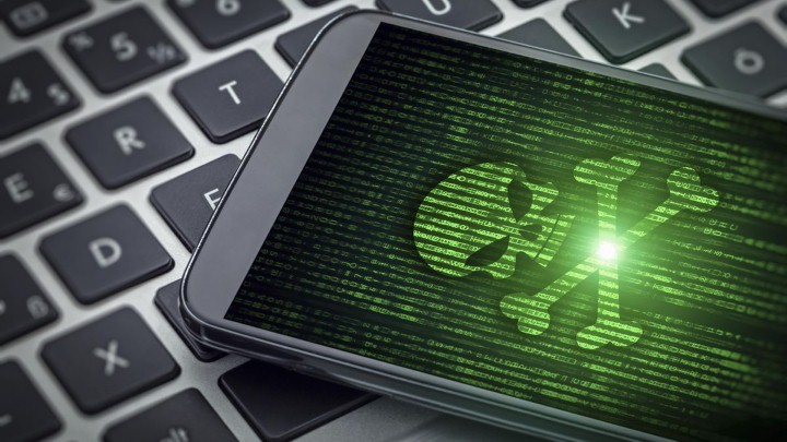 خبراء سيبرانيون: احذف هذه التطبيقات الآن من هاتفك