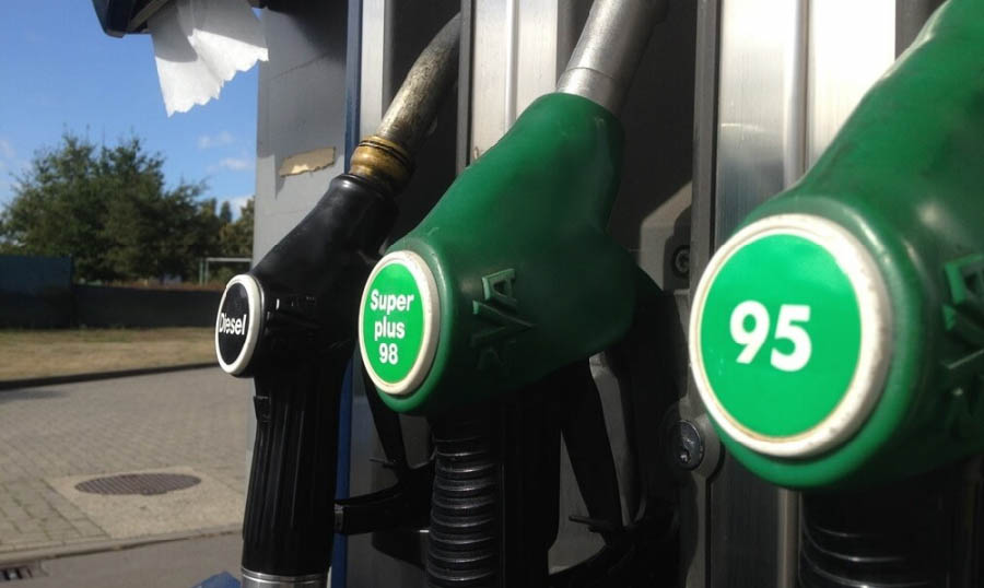 انخفاض سعري البنزين والمازوت وارتفاع الغاز