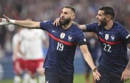 بنزيما يسجل هدفا عالميا في شباك الدنمارك... فيديو
