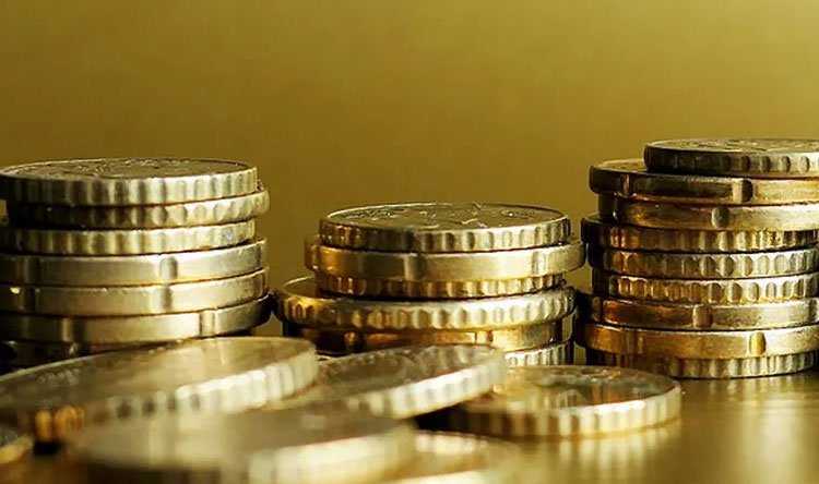 قطع نقدية ذهبية تفوق قيمتها 800 الف دولار تحت أرضية المطبخ