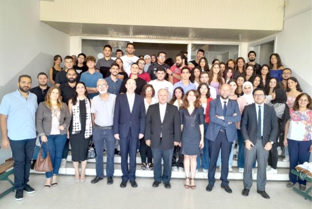 الأب دكاش رعى افتتاح العام الجامعي في 