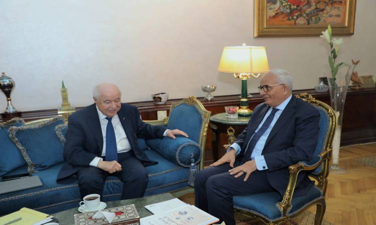 وزير التربية والتعليم المصري يلتقي الرئيس المؤسس لمجموعة طلال أبو غزالة