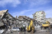 فريق هندسي بريطاني يحلل اسباب  انهيار الابنية في زلزال تركيا القوي