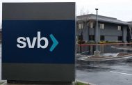 بنوك أميركية تطالب الحكومة بحماية كل ودائعها لتفادي عدوى SVB