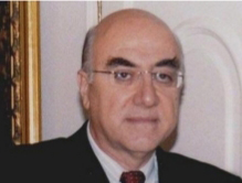 رئيس نقابة منتجي الكحول لـ journalalire : الصناعة الوطنية مھددة بسبب  المنتجات المستوردة ونحن بحاجة الى سياسة صناعية واضحة وتخفيف الضرائب |  Journalalire