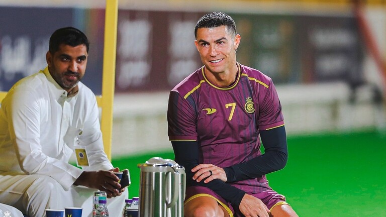 رونالدو يشكر النصر السعودي بعد الاحتفال بإنجازه التاريخي