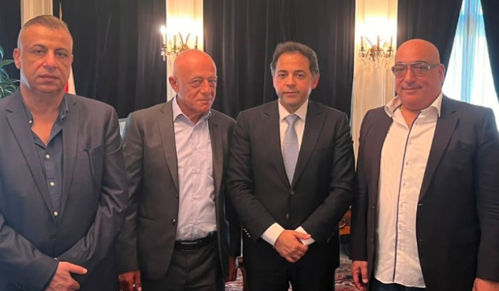لقاء مطول بين منصوري وجمعيات المودعين