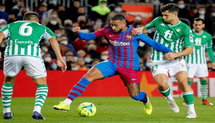 الدوري الاسباني لكرة القدم | ريال بيتس يلتقي برشلونة