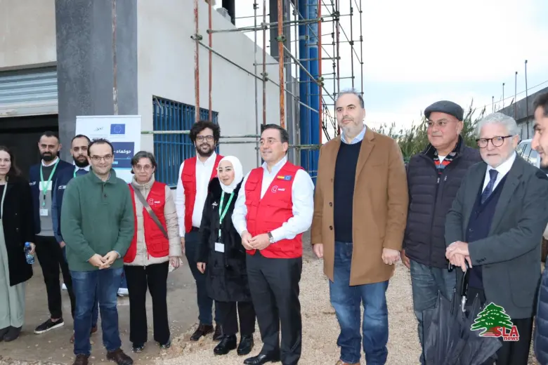 وزير الخارجية الإسباني جال مع ضاهر على مشروع «نبع البراك» في الزهراني