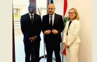 ياسين يعرض مع مسؤولين كبار  في البنك الدولي حاجات الجنوب