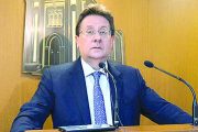  لبنان يمهّد لحلّ أزمة المودعين المستعصية  بإقرار قانون إصلاح المصارف