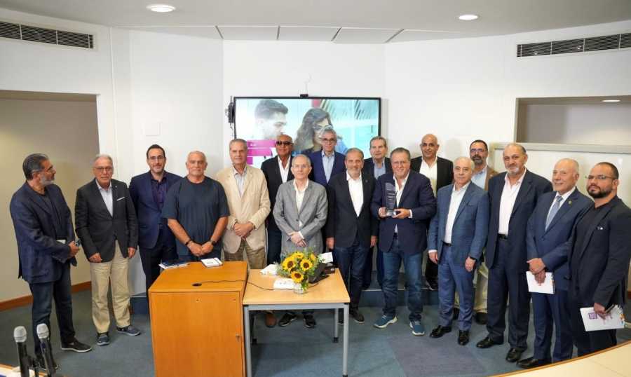 وفد من الهيئات الاقتصادية يزور 