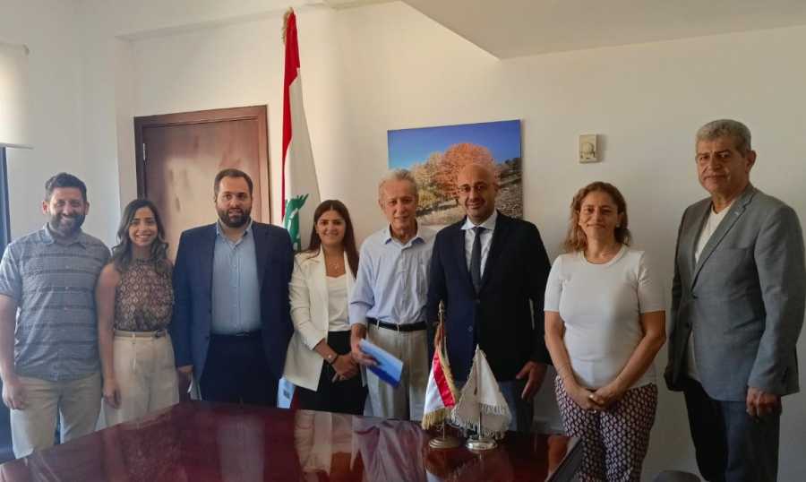 اجتماع عمل بين ياسين و