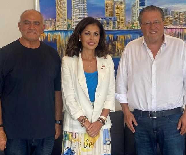 شقير يبحث مع الخليل في إنجاح سباق OMT وينوّه بالنشاطات التي تقوم بها 