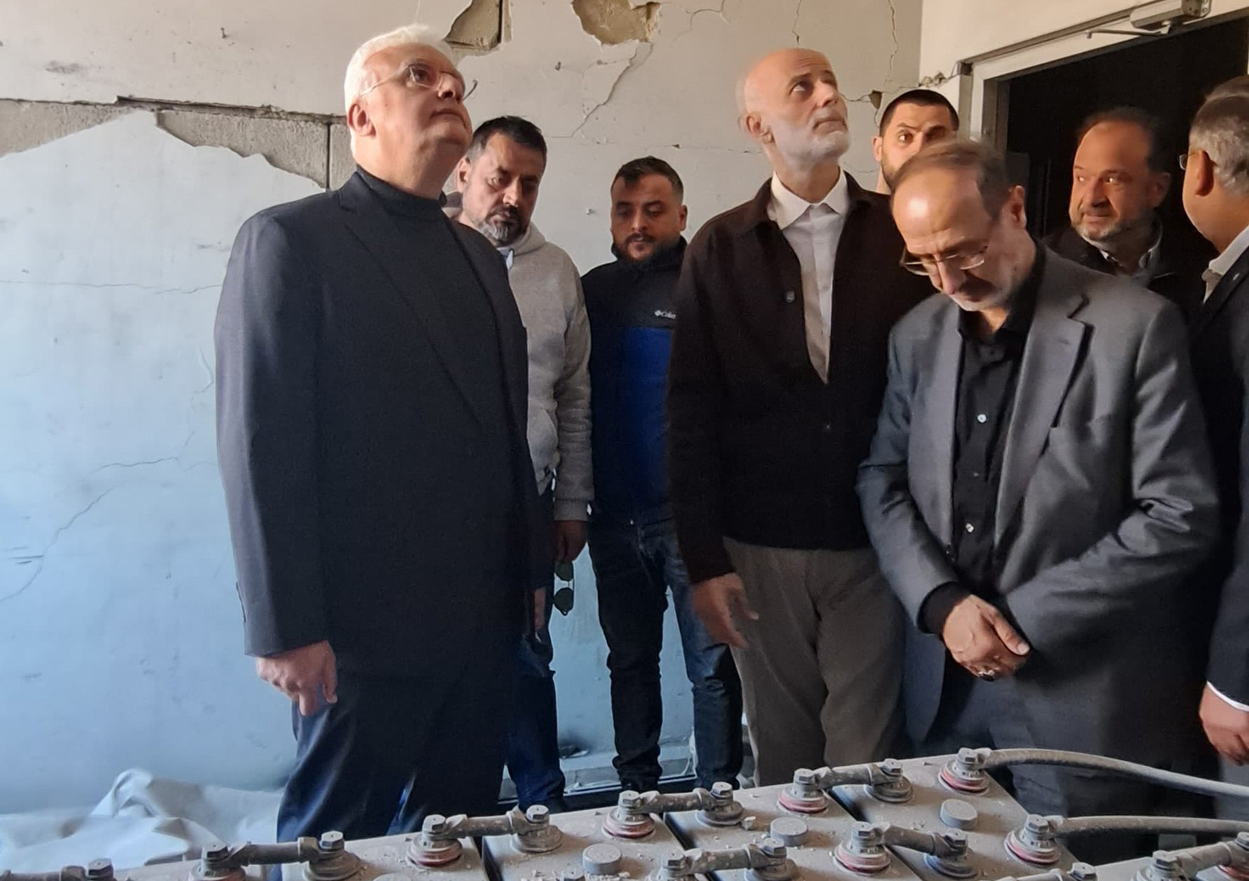وزير الاتصالات يتفقّد أضرار «أوجيرو» في الضاحية