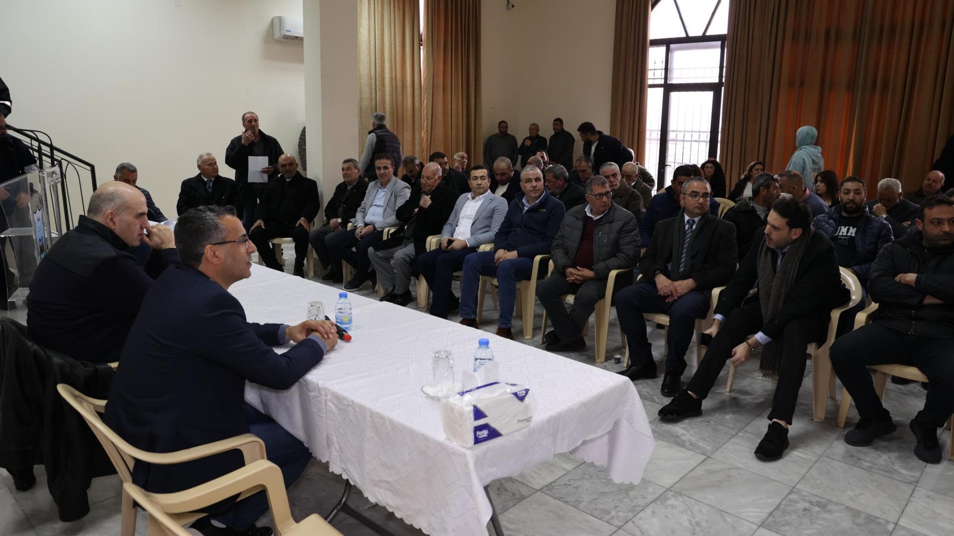 هاني يعلن من النبطية إطلاق عملية مسح شاملة للأضرار الزراعية